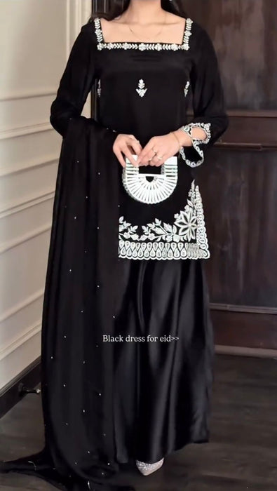 Heavy Natural Crep with Intricate Thread with Sequence work