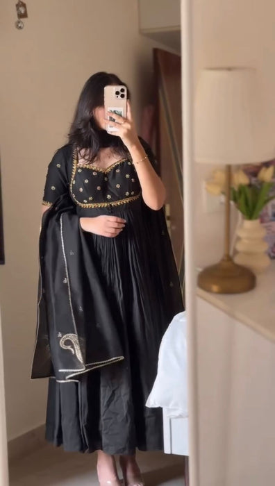 Vichitra Silk with Soft Micro Cotton Lining Thread with Sequence Work Salwar Kameez