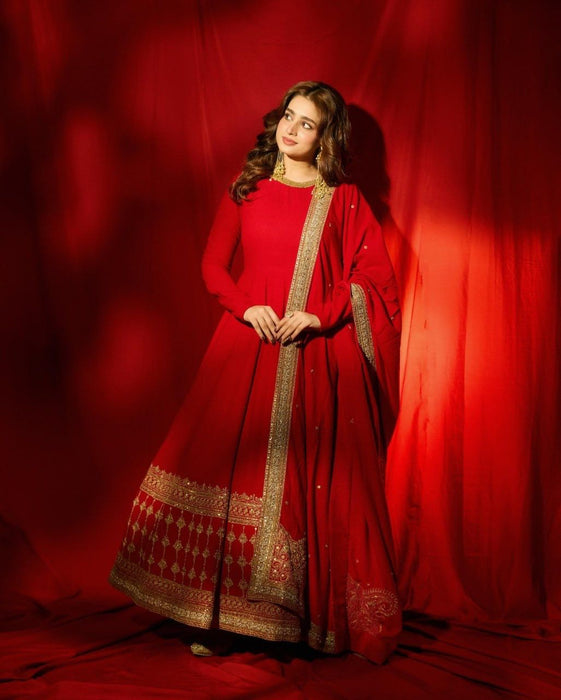 Vichitra Silk with Soft Micro Cotton Lining & Thread with Sequence Work Salwar Kameez