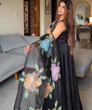 Natural crep with Soft Micro Cotton Lining Beautiful Salwar Kameez