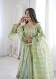 Heavy Viscose Weaving Zequard with Real Mirror Lace Work Salwar Kameez