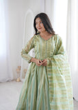 Heavy Viscose Weaving Zequard with Real Mirror Lace Work Salwar Kameez