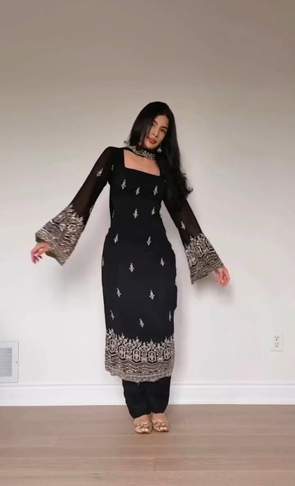 DESIGNER 3 PIECES KURTI  PENT AND DUPATTA WITH EMBROIDERY WORK