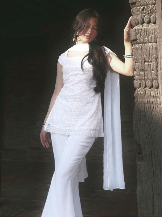 Faux Georgette with Soft Micro Inner Lining & Intricate Thread & Sequence work Salwar Kameez