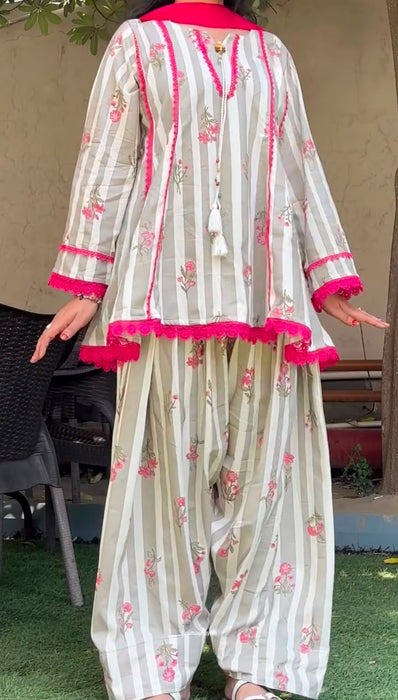 Heavy Pure Natural Crep with Digital Print Beautiful Salwar Kameez