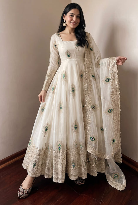Heavy Fandy Silk with Embroidery Threads & Zari Sequins Work Salwar Kameez