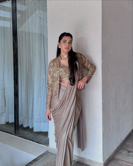 Premium Chinon Silk with Zari and Heavy Thread Embroidery Work & Sleeve attached With Chainiz kolar Lehenga Saree