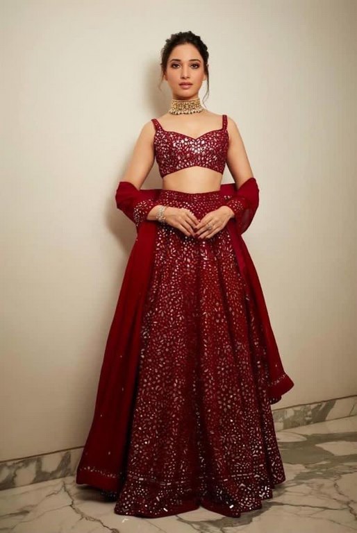 celebrity lehenga online