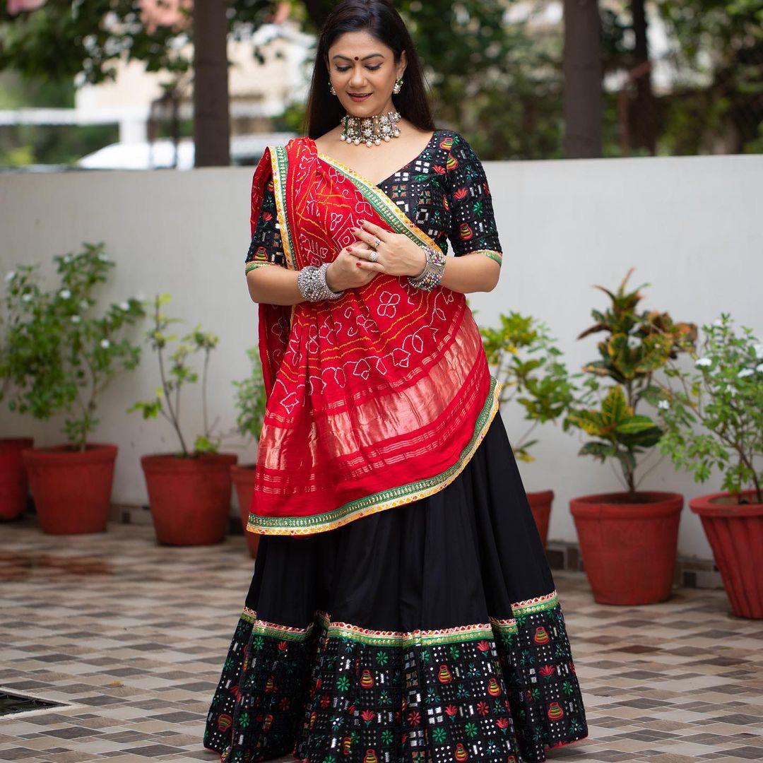 Navratri Black Colour Digital Printed Work Lahenga Choli With Dupatta –  garment villa