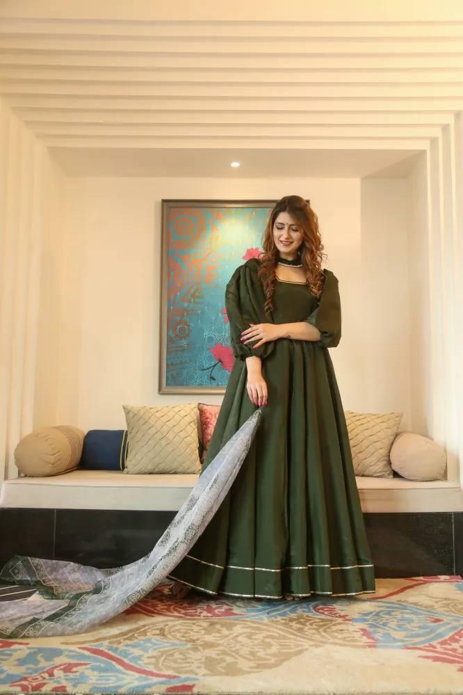 Stylish Anarkali Suits To Make Your Buddies Go Envy! | Kalki Fashion Blog
