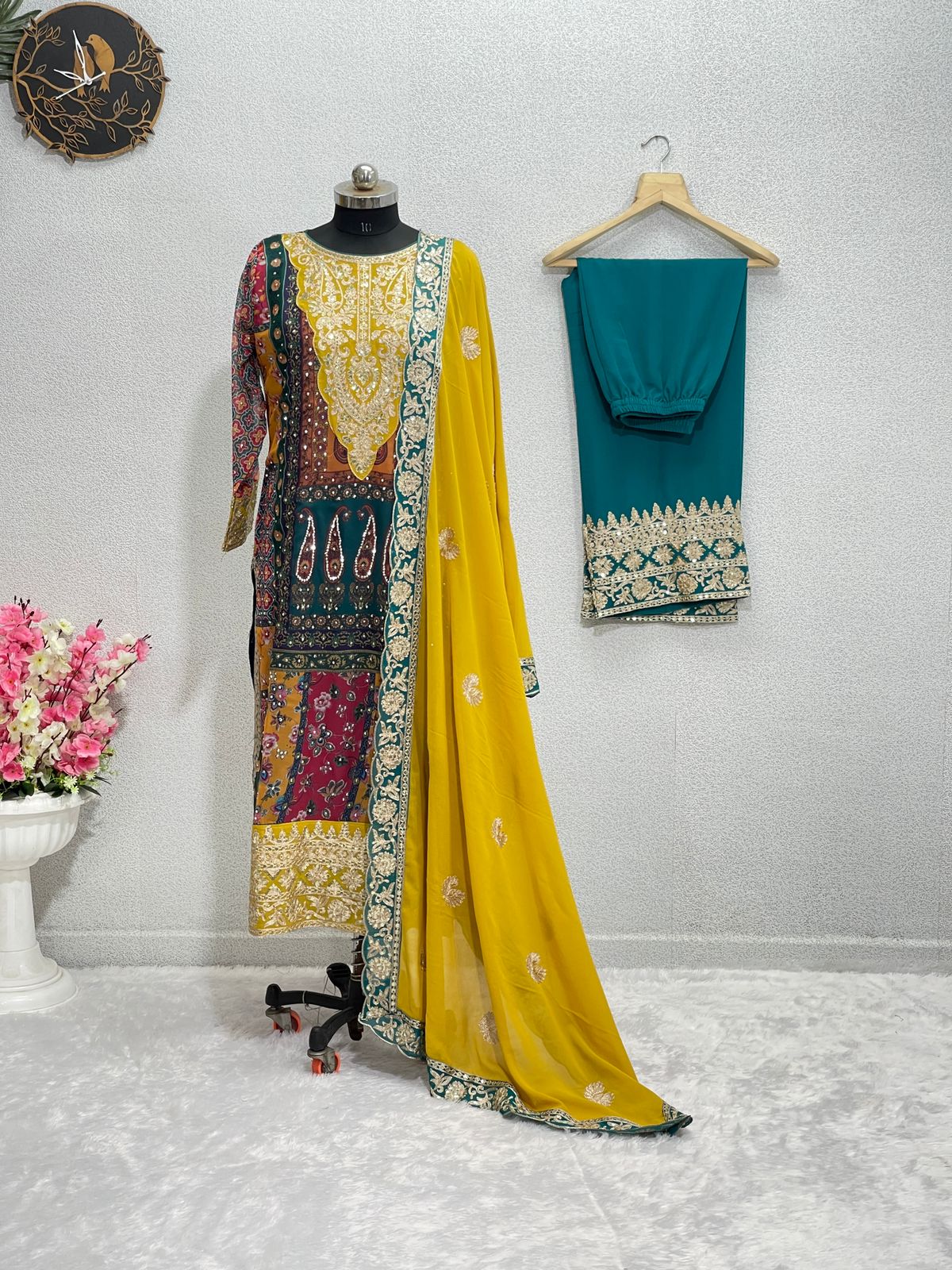 Cyra Fashion Shakina Vol 1 Pakistani Salwar Suit Georgette Collection