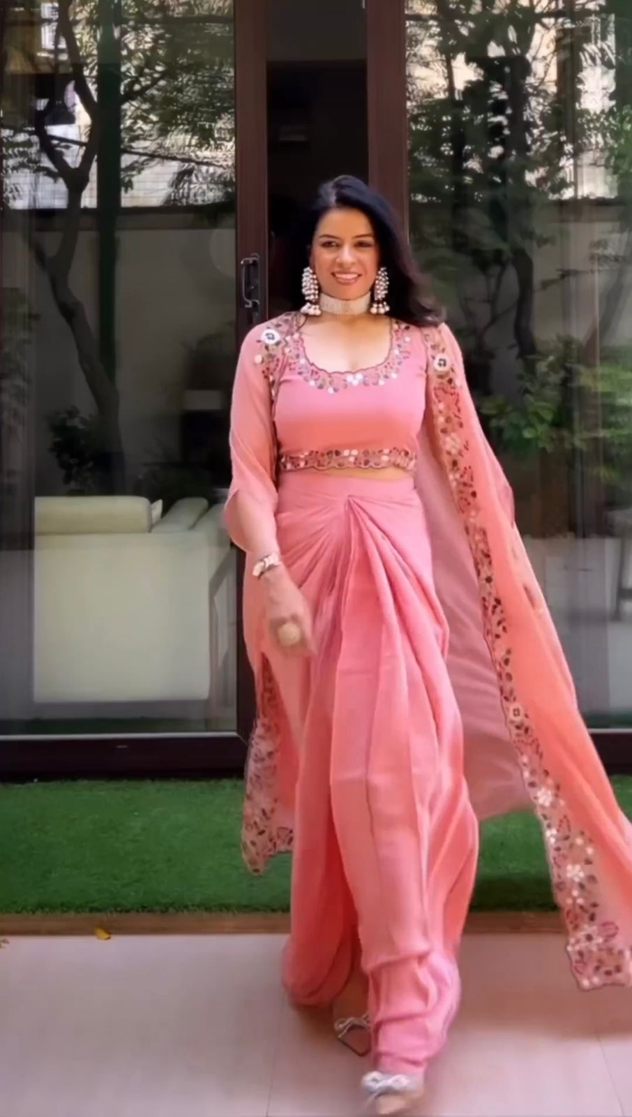 TARA DHOTI SAREE SILHOUETTE [Video] [Video] | Indian fashion, Party wear  indian dresses, Saree wea… | Indian fashion, Saree wearing styles, Saree  designs party wear