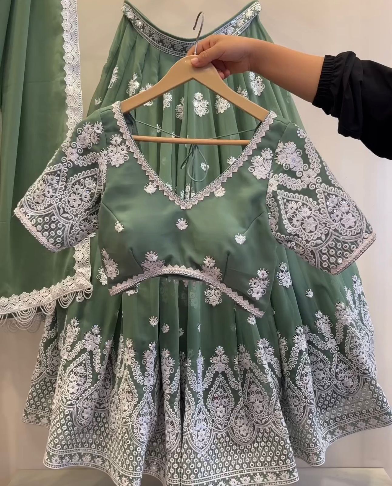 PHOTO-2025-11-12-12-58-25