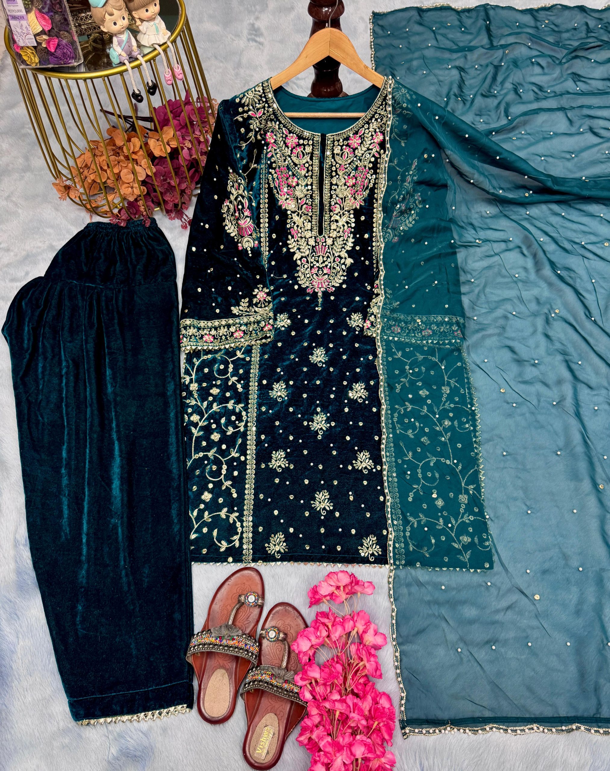 PHOTO-2025-12-12-12-20-31