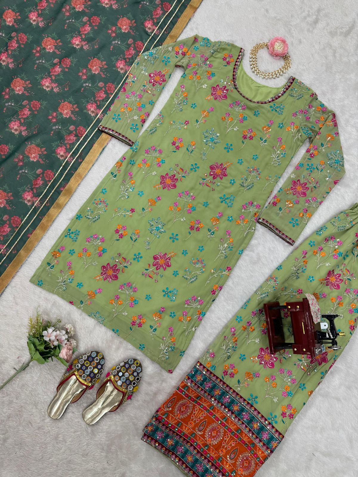 PHOTO-2025-12-25-20-13-48