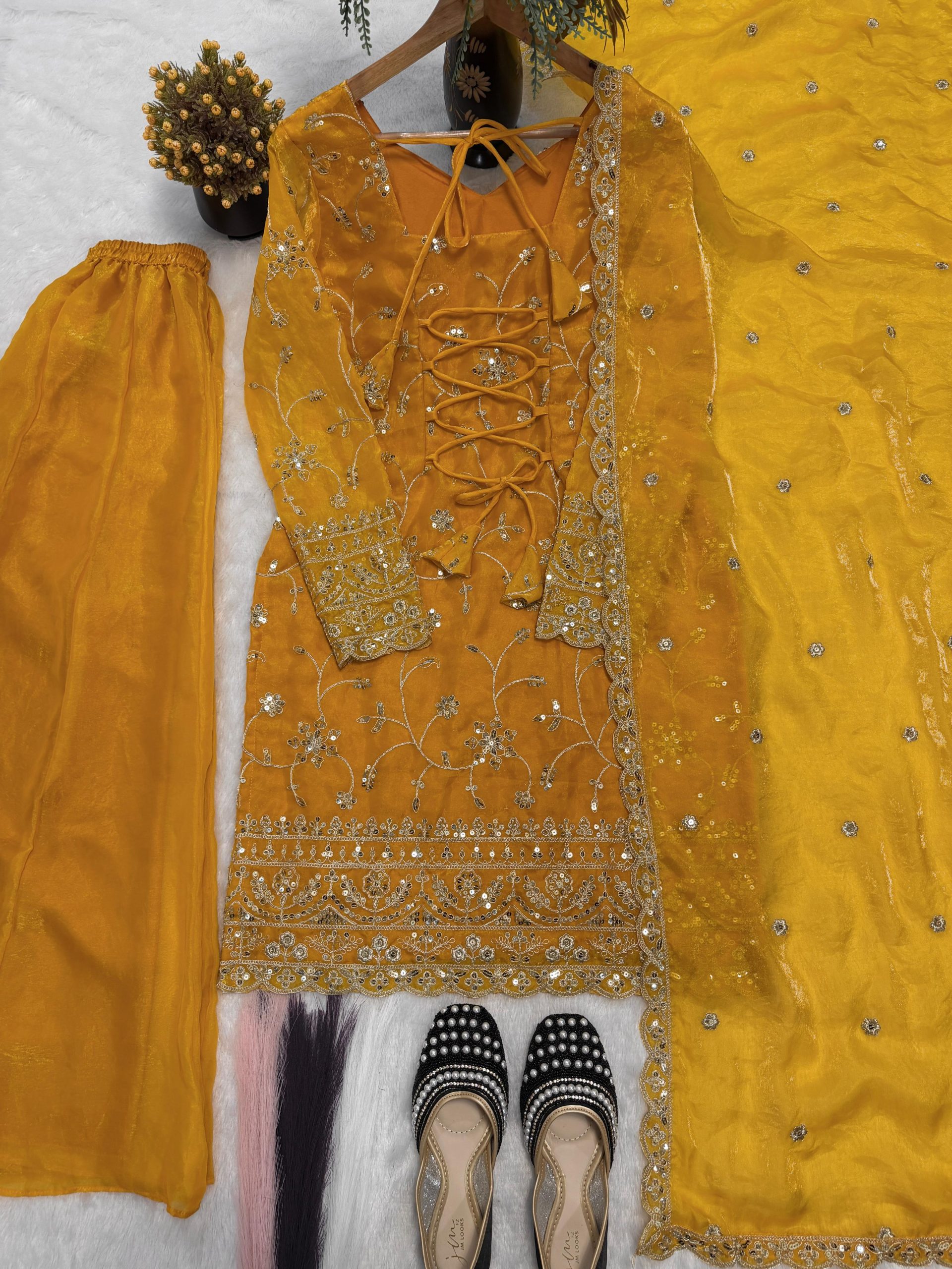 PHOTO-2026-04-06-10-23-23